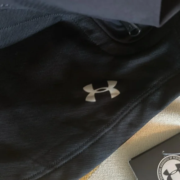 Hoodie  threadeorne under armour(SM) - Picture 7 of 14